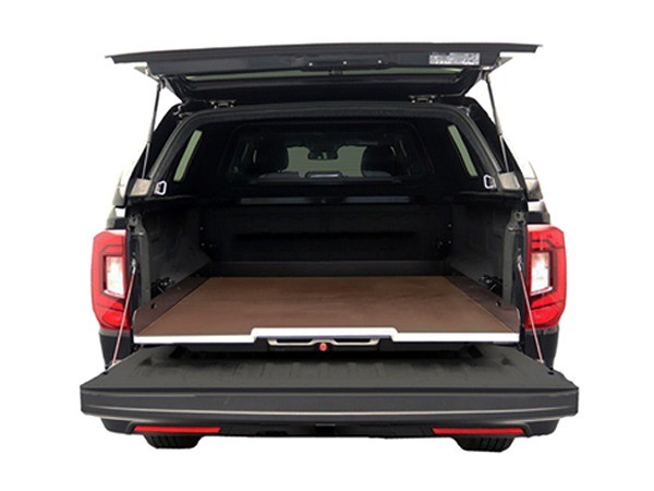 VW Amarok DC; Laadimisalus Type3, väljatõmmatav, pikk kast