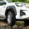 Toyota Hilux DC 2016-2020 Tiivalaiendite kompl. Dekoratiivpoltidega.
