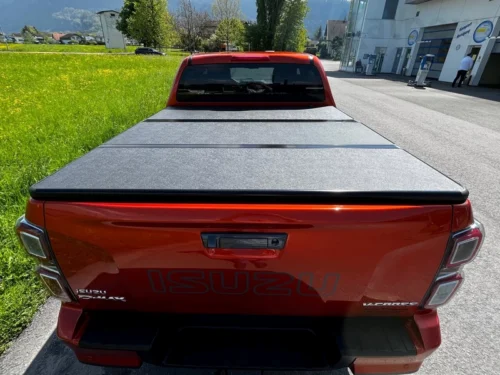 Toyota Hilux DC 2016+ 3-x volditav kõvakate