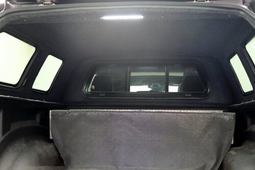 RAM1500 2019+ Kastikate Elysium klapitavad küljeaknad