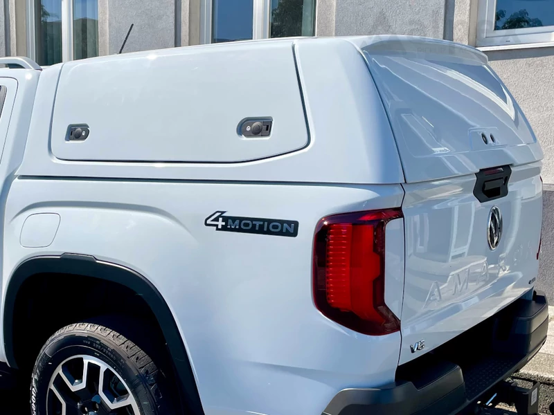 VW Amarok DC 2023+ Work kastikate, küljeluugid avanevad ülesse, valge-2E2E, L9F0